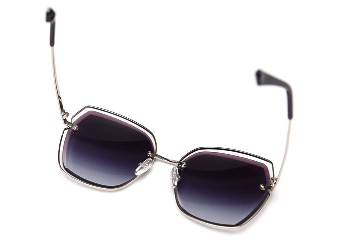 UV400 Gradient Lens Sunglasses Hollow Metal Frame Polarized 1