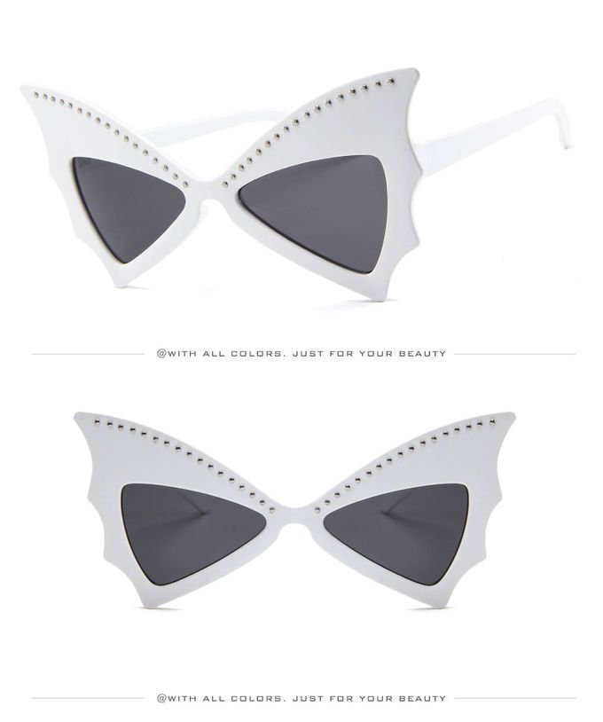 Oversized Women Bat Sharp Rivet Big Frame Sunglasses Personality Dance Party Glasses 2