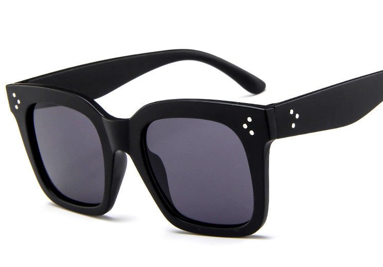 buy Brand Designer Retro Square Womens Hot Sale Sunglasses 146MM online manufacturer